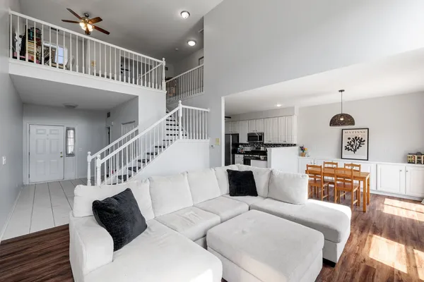 $287,000 | 21543 Eich Drive, Crest Hill, IL 60403