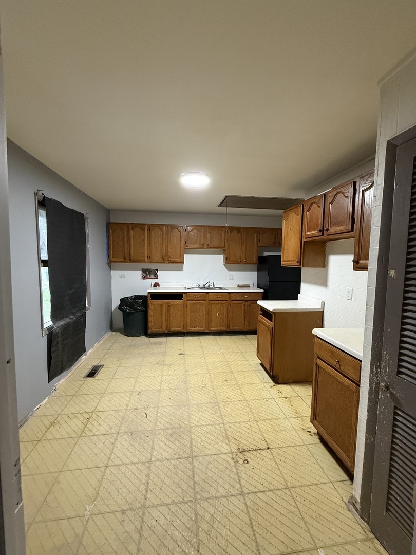 1939 Spruce Street Kankakee, IL 60901 - Photo 5 of 14