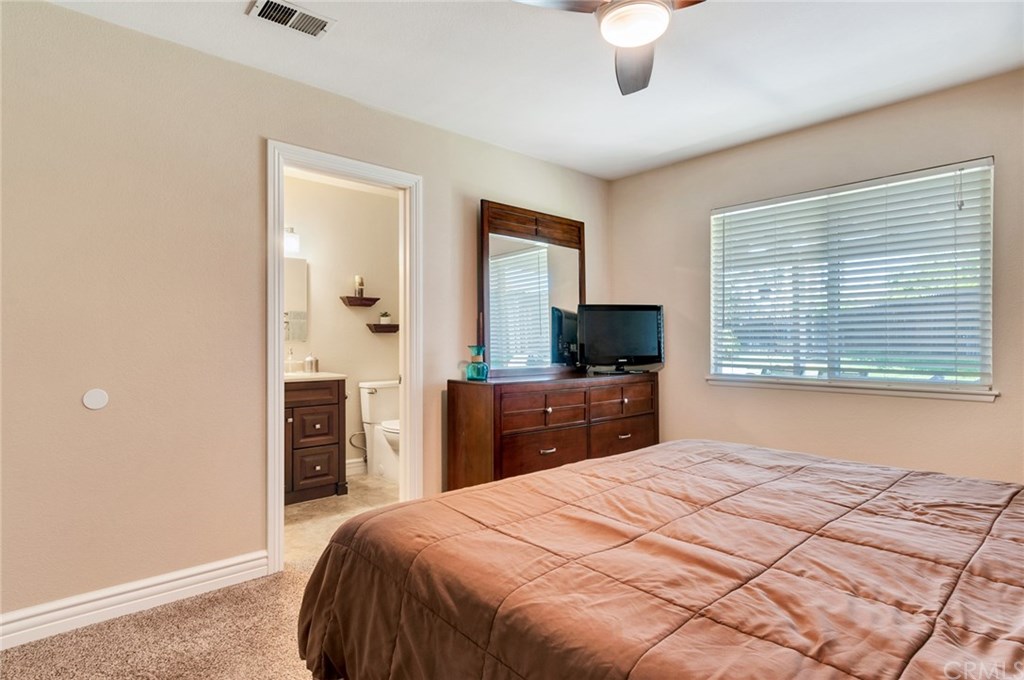 9760 Lincoln Avenue Riverside, CA 92503 - Photo 14 of 27