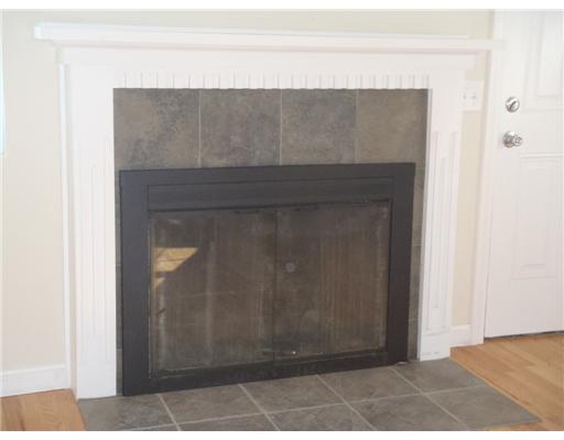 105 Airway Road Warwick, RI 02886 - Photo 4 of 15 Living Room.