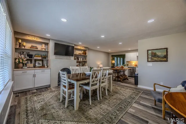 $449,500 | 17996 Dove Road, Phillipsburg, MO 65722