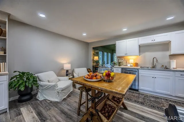 $449,500 | 17996 Dove Road, Phillipsburg, MO 65722