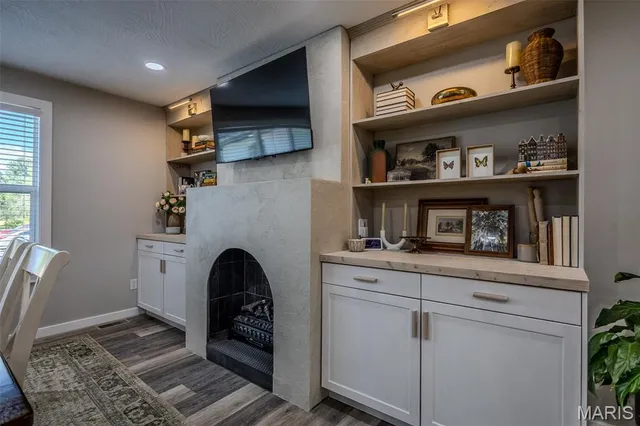 $449,500 | 17996 Dove Road, Phillipsburg, MO 65722