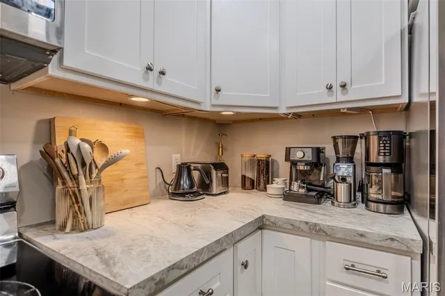 $449,500 | 17996 Dove Road, Phillipsburg, MO 65722