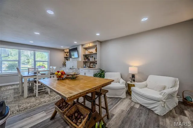 $449,500 | 17996 Dove Road, Phillipsburg, MO 65722