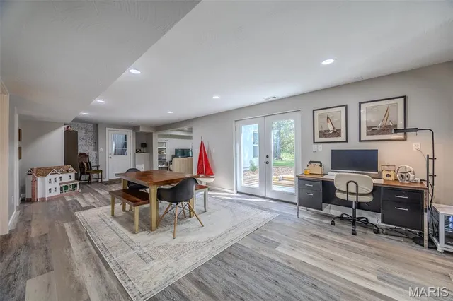 $449,500 | 17996 Dove Road, Phillipsburg, MO 65722