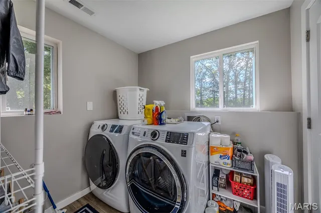 $449,500 | 17996 Dove Road, Phillipsburg, MO 65722