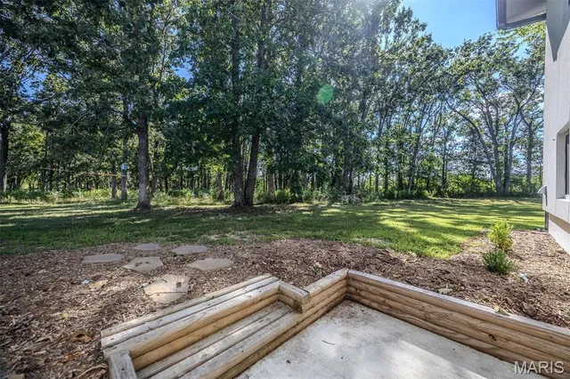 $449,500 | 17996 Dove Road, Phillipsburg, MO 65722