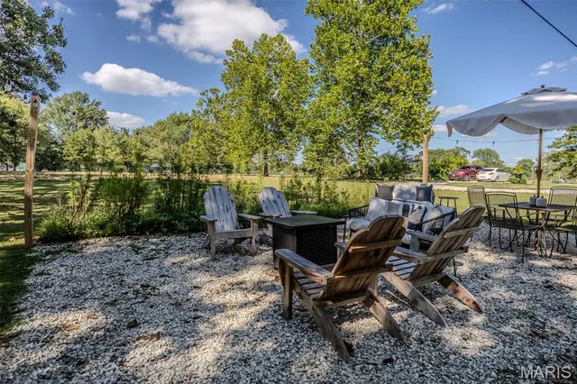 $449,500 | 17996 Dove Road, Phillipsburg, MO 65722