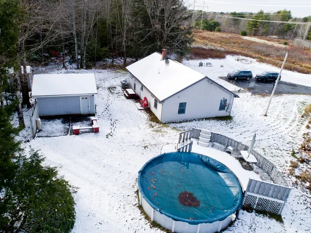 $325,000 | 90 Gardiner Road, Whitefield, ME 04353