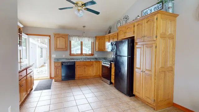 $325,000 | 90 Gardiner Road, Whitefield, ME 04353