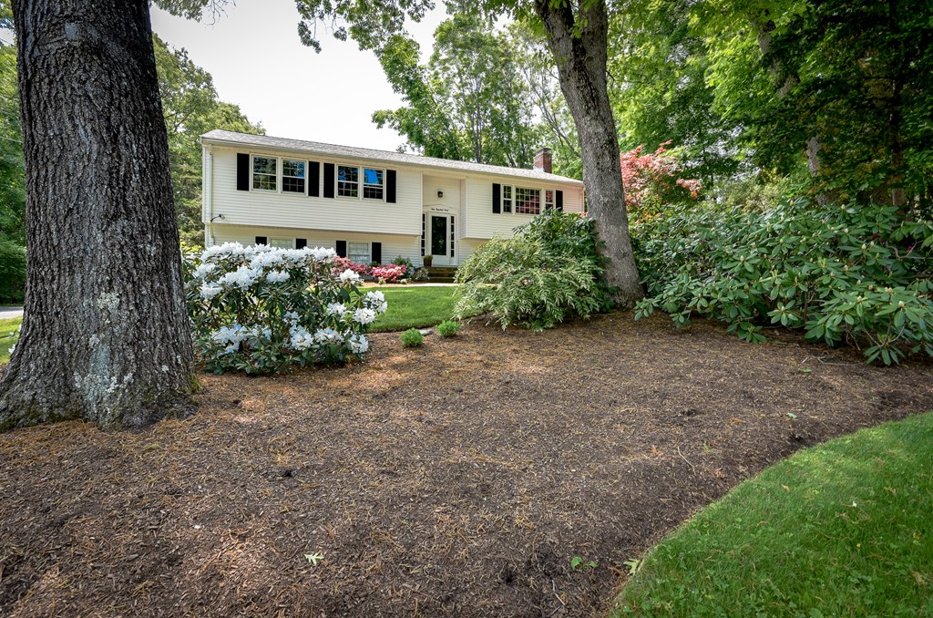 9 Aqueduct Road Wayland, MA 01778 - Photo 21 of 24 Gallery Image 21