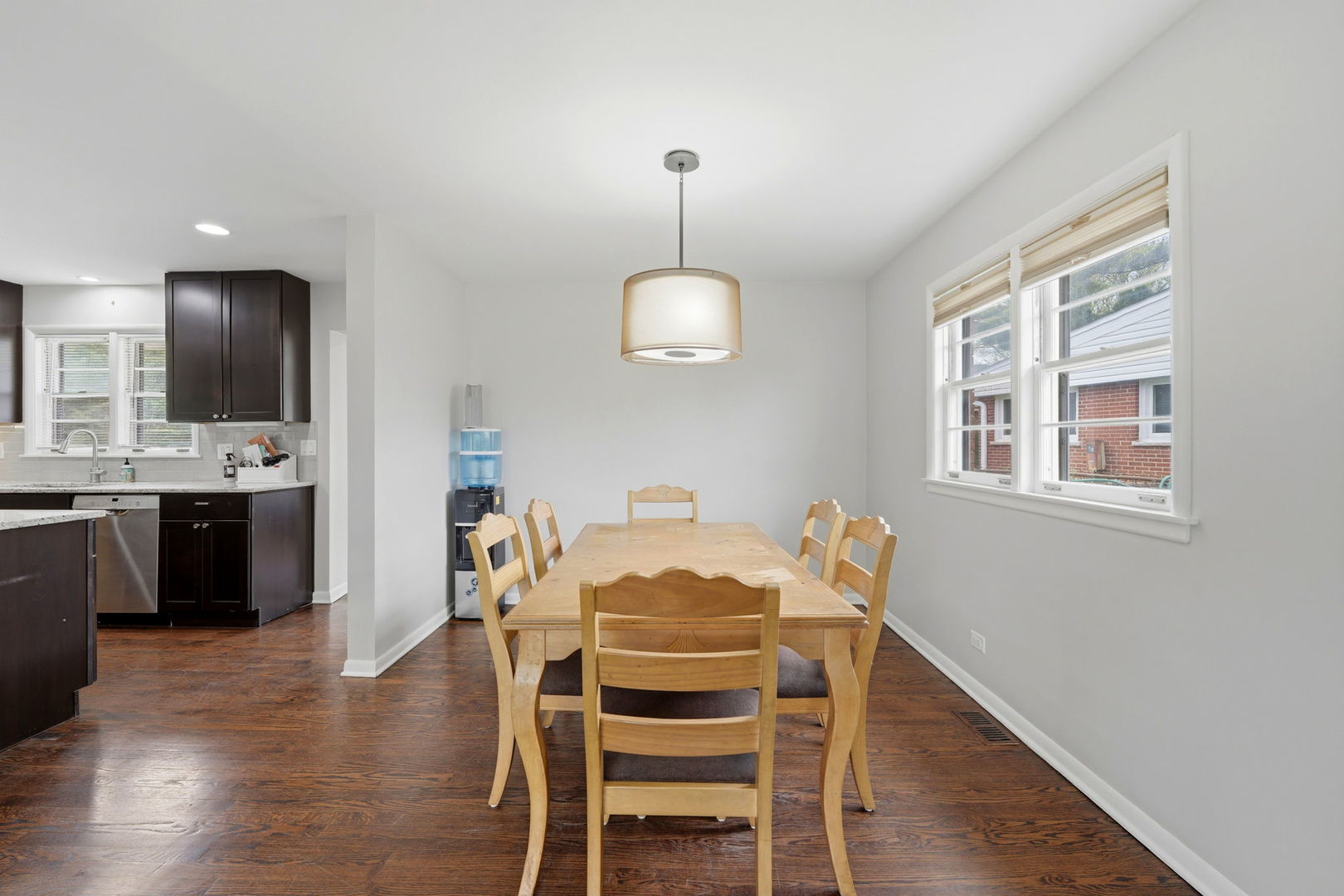 389 Michael John Drive Park Ridge, IL 60068 - Photo 5 of 40