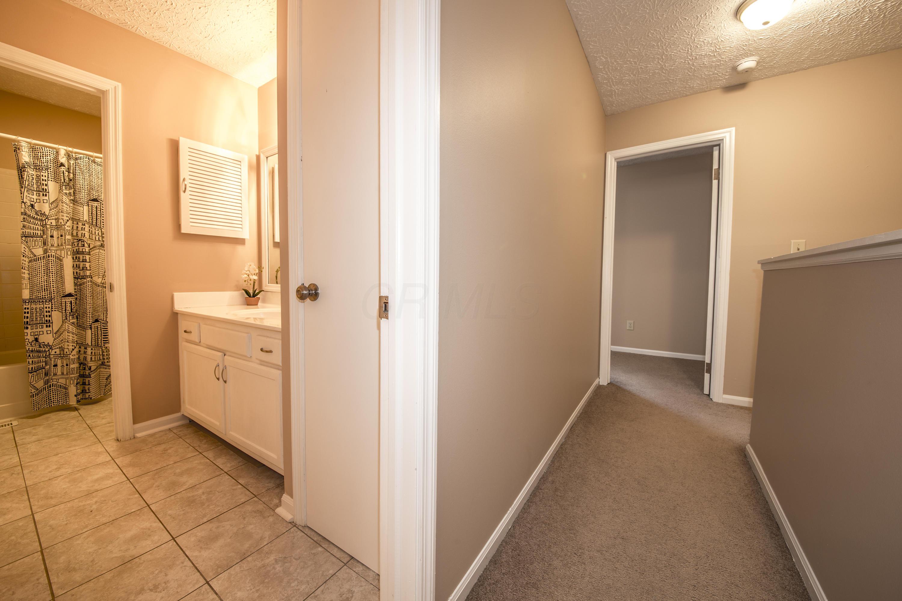 5268 Timberline Road, Unit 128 Columbus, OH 43220 - Photo 18 of 26