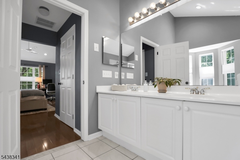 10 Raleigh Court Bernards, NJ 07920 - Photo 22 of 46