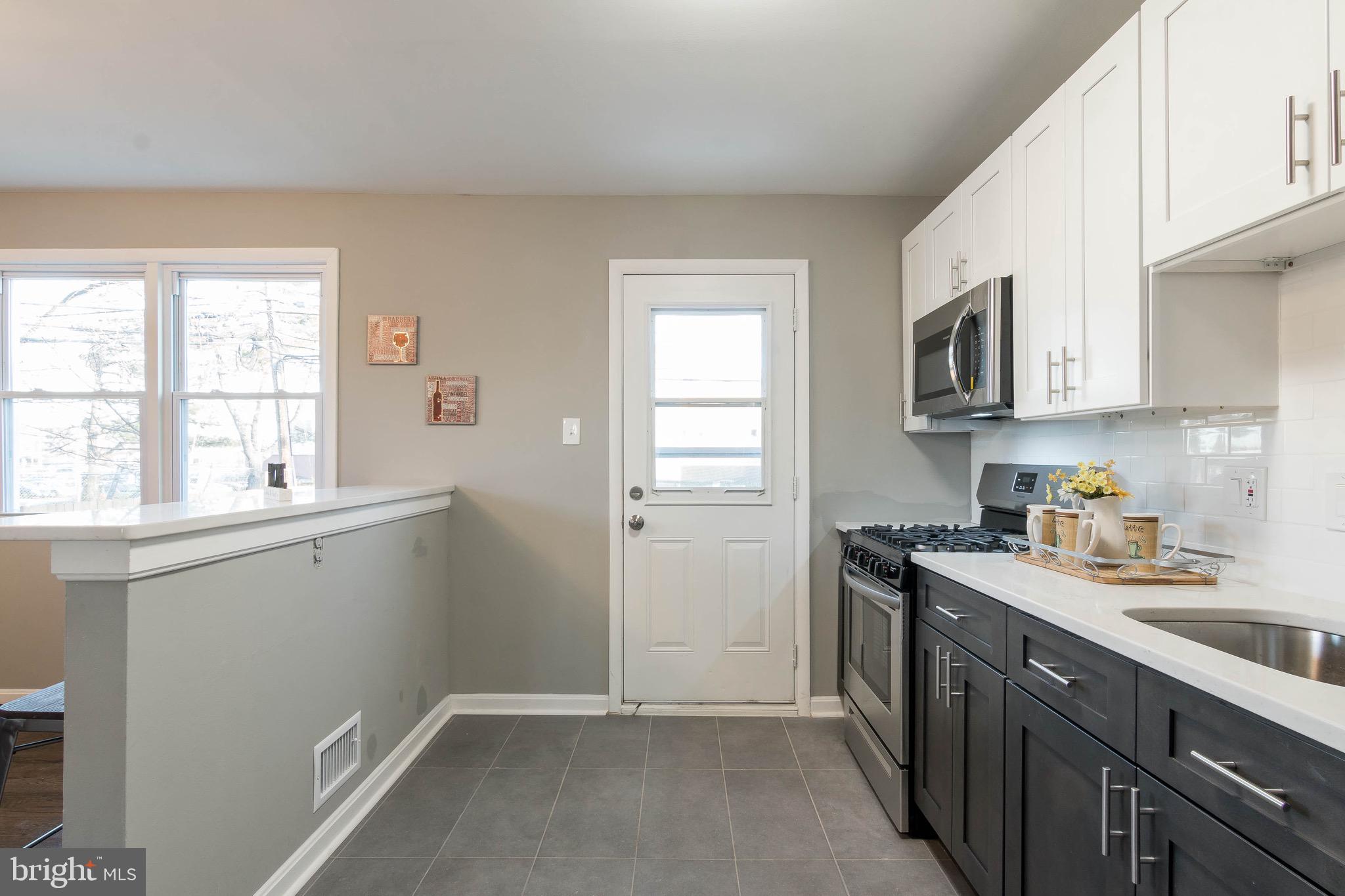 4157 Labyrinth Road Baltimore, MD 21215 - Photo 14 of 36 Gallery Image 14