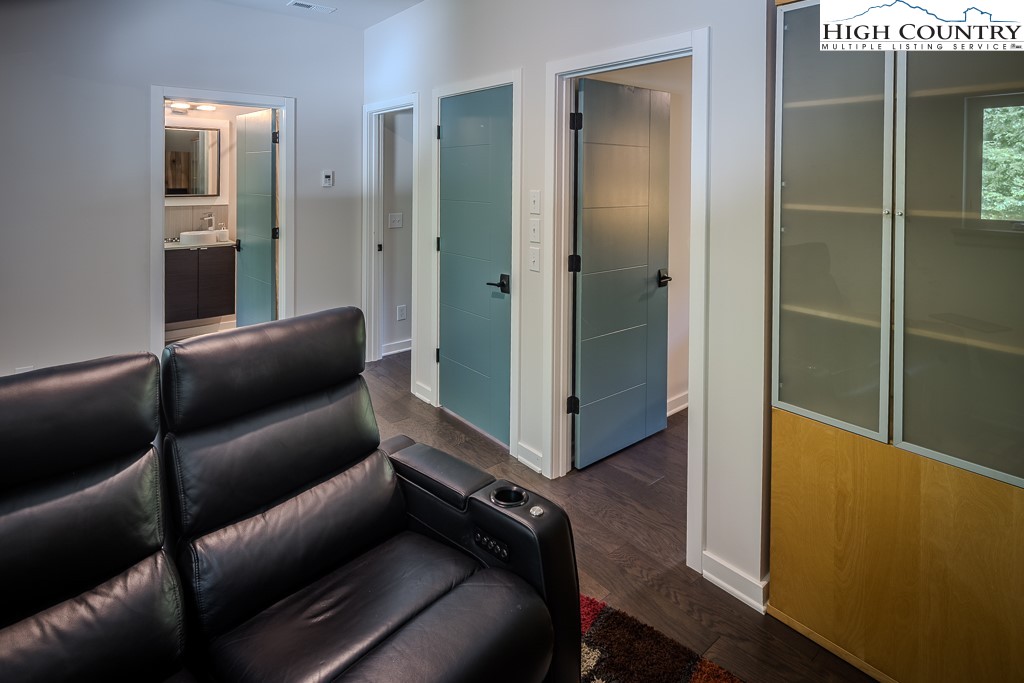 314 Hillandale Drive Boone, NC 28607 - Photo 36 of 49 a living room with furniture