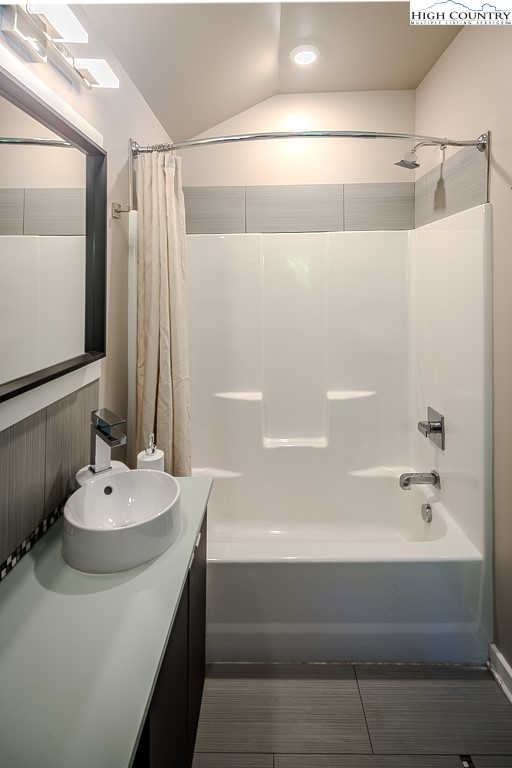 314 Hillandale Drive Boone, NC 28607 - Photo 41 of 49 a bathroom with a sink and a mirror