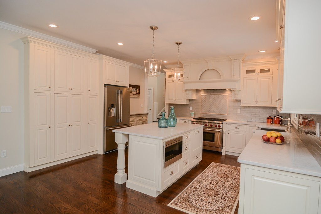 25 Chiltern Road Weston, MA 02493 - Photo 3 of 13 Gallery Image 3