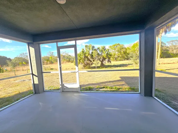 $2,300 | 2447 Northwest 5th Street, Okeechobee, FL 34972