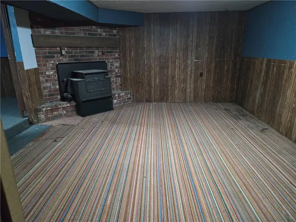 $425,000 | 32188 Osawatomie Road, Paola, KS 66071