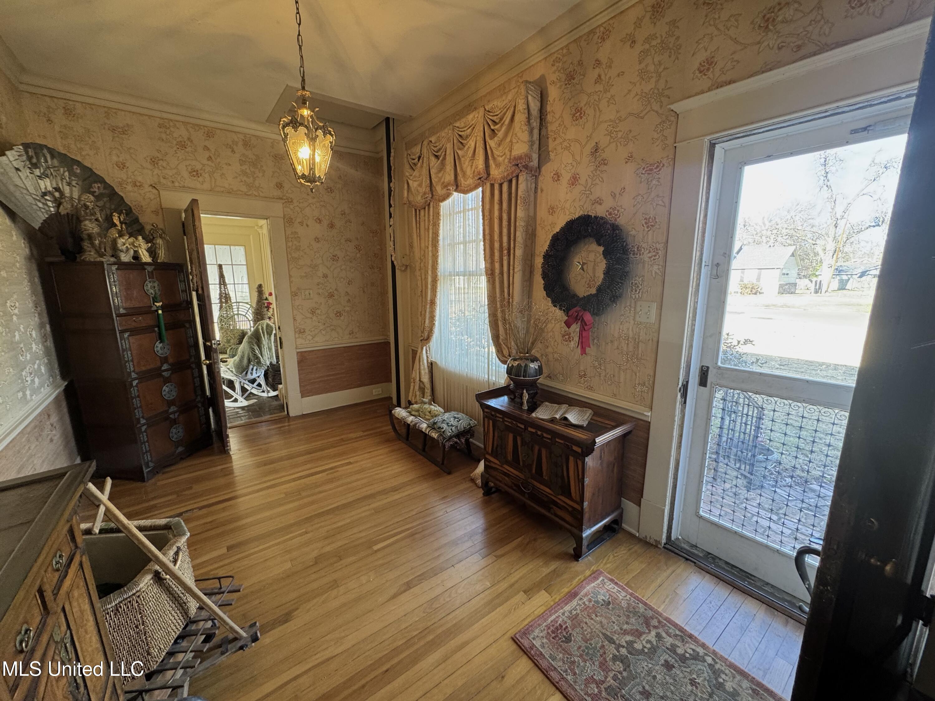 704 Maple Avenue Clarksdale, MS 38614 - Photo 3 of 28 IMG_2550