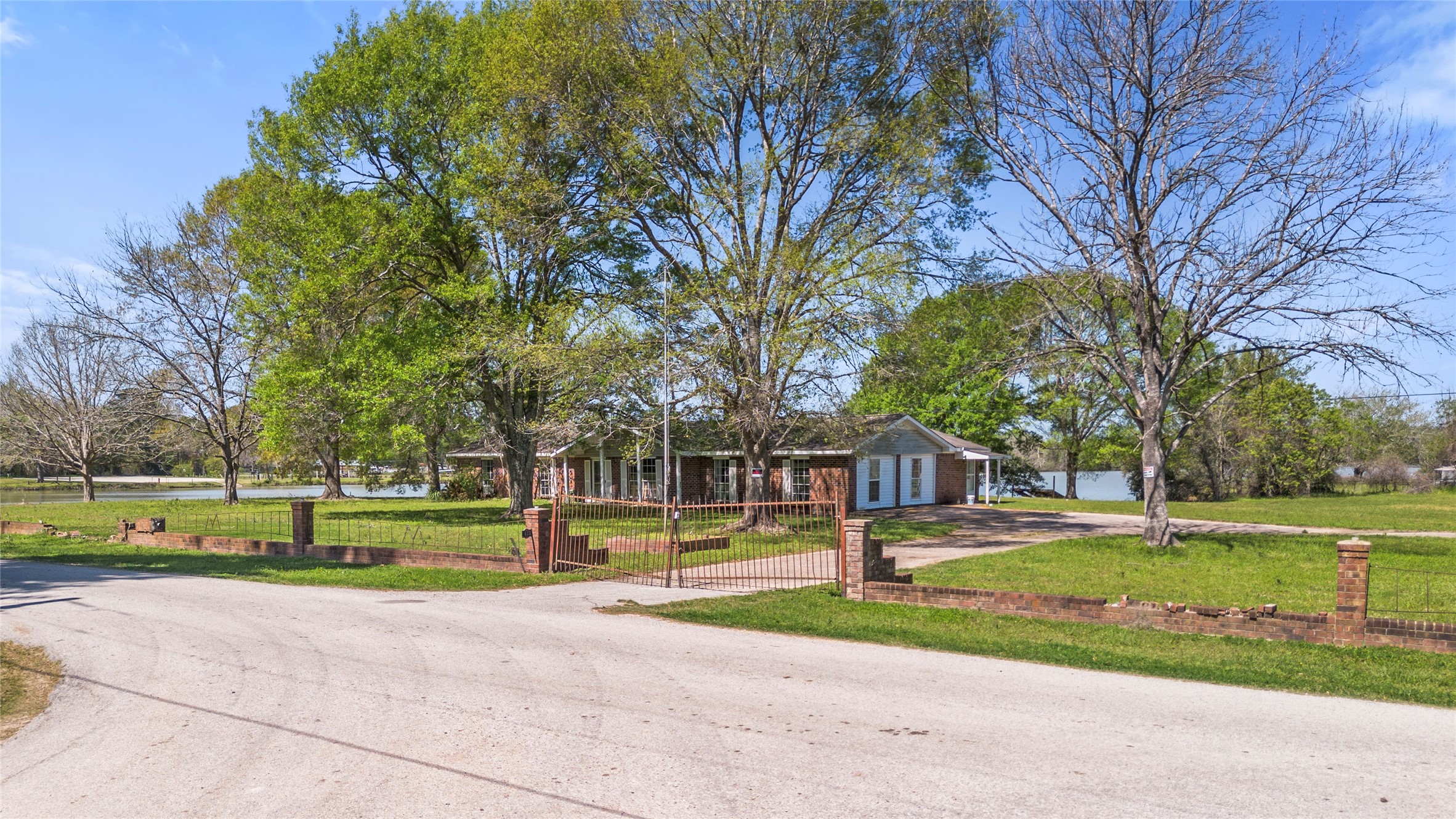1633 River Road Goodrich, TX 77335 - Photo 4 of 7 a view of a park with large trees