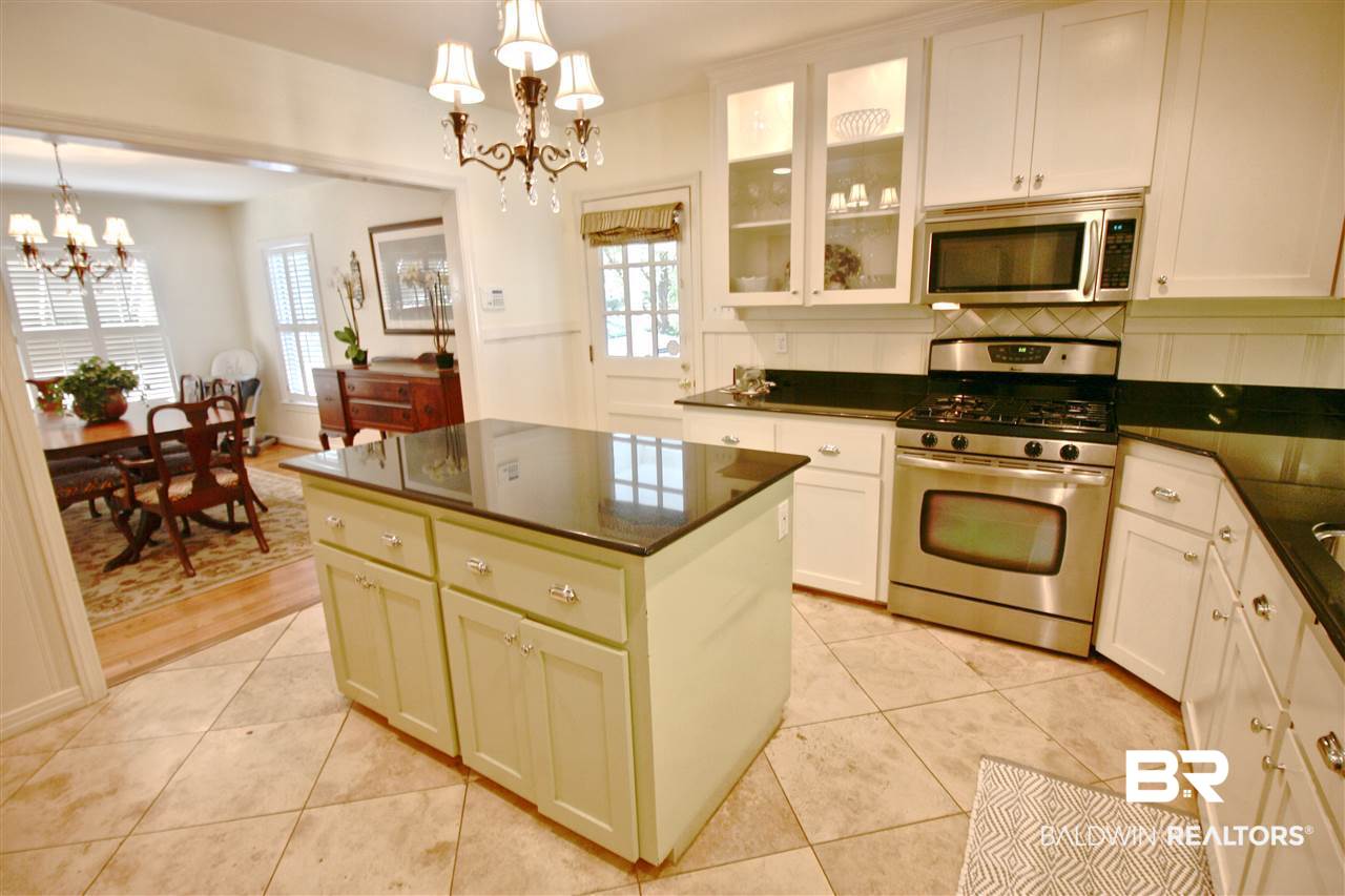 625 Chelsea Drive East Mobile, AL 36608 - Photo 11 of 36