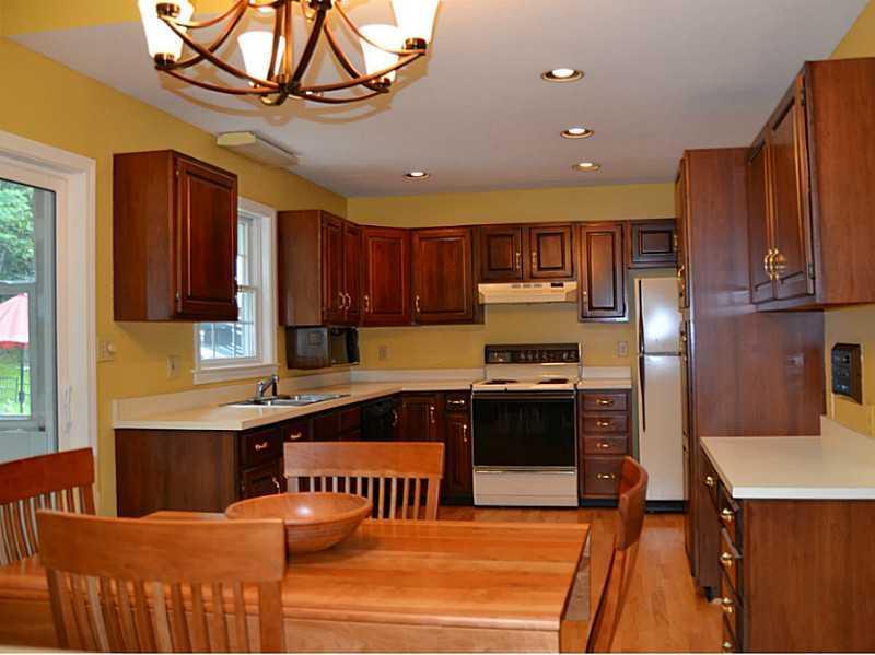 730 Cathance Road Topsham, ME 04086 - Photo 6 of 30 Kitchen.