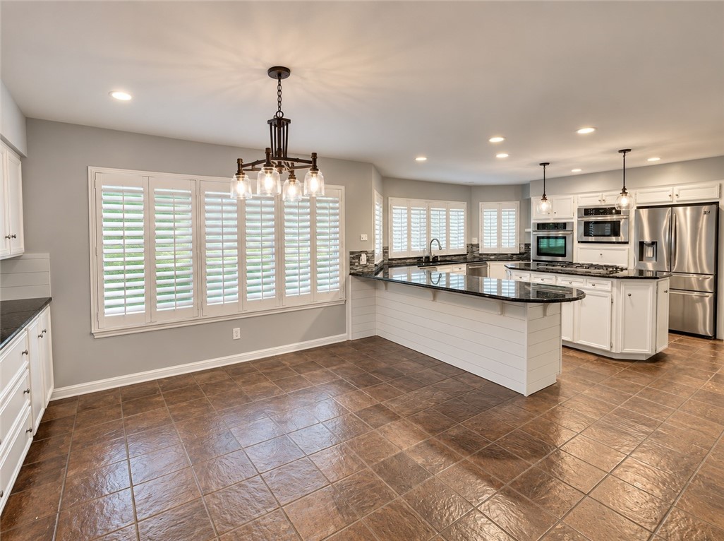 4910 Wooldridge Road Corpus Christi, TX 78413 - Photo 7 of 34 A big, bright kitchen with plenty of counter space