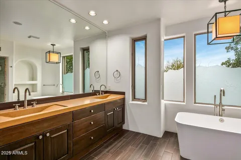 $2,795,000 | 10712 East Prospect Point Drive, Scottsdale, AZ 85262