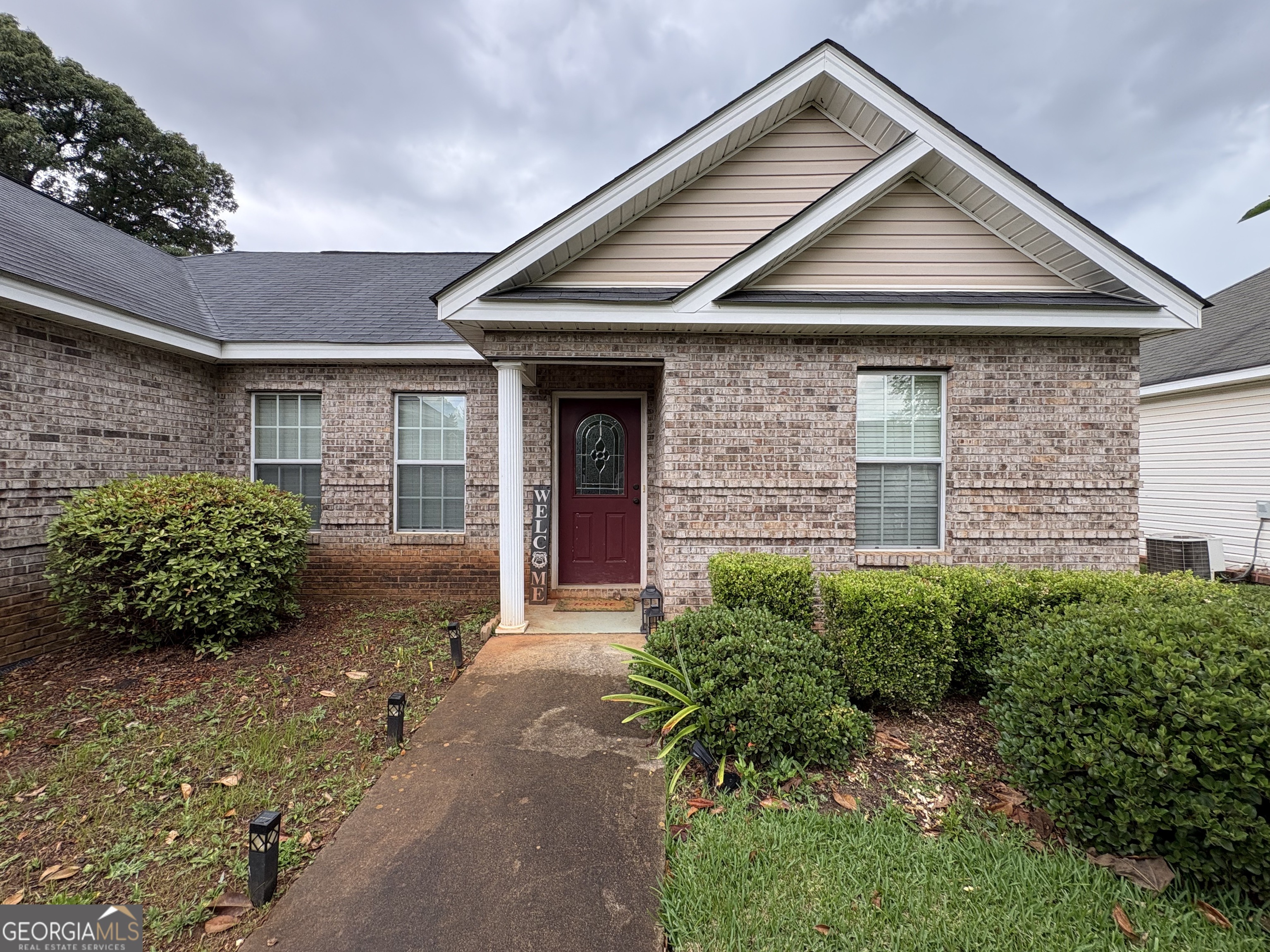 322 Manchester Lane Byron, GA 31008 - Photo 3 of 25