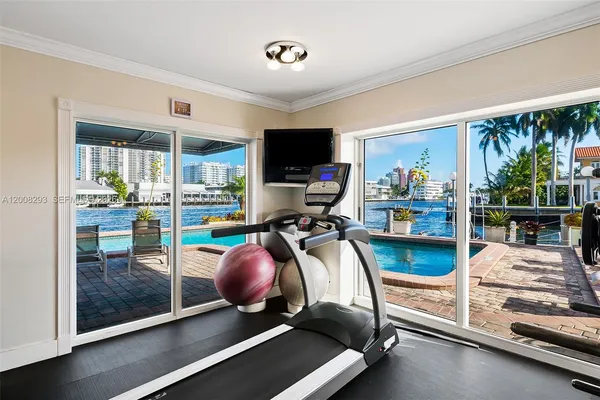 $3,000 | 2900 Northeast 30th Street, Unit 7G, Fort Lauderdale, FL 33306
