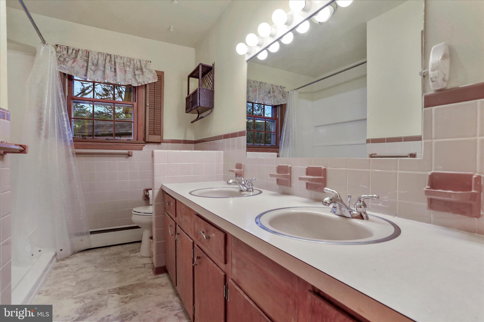 716 Winifred Road Cumberland, MD 21502 - Photo 17 of 33 Full bath