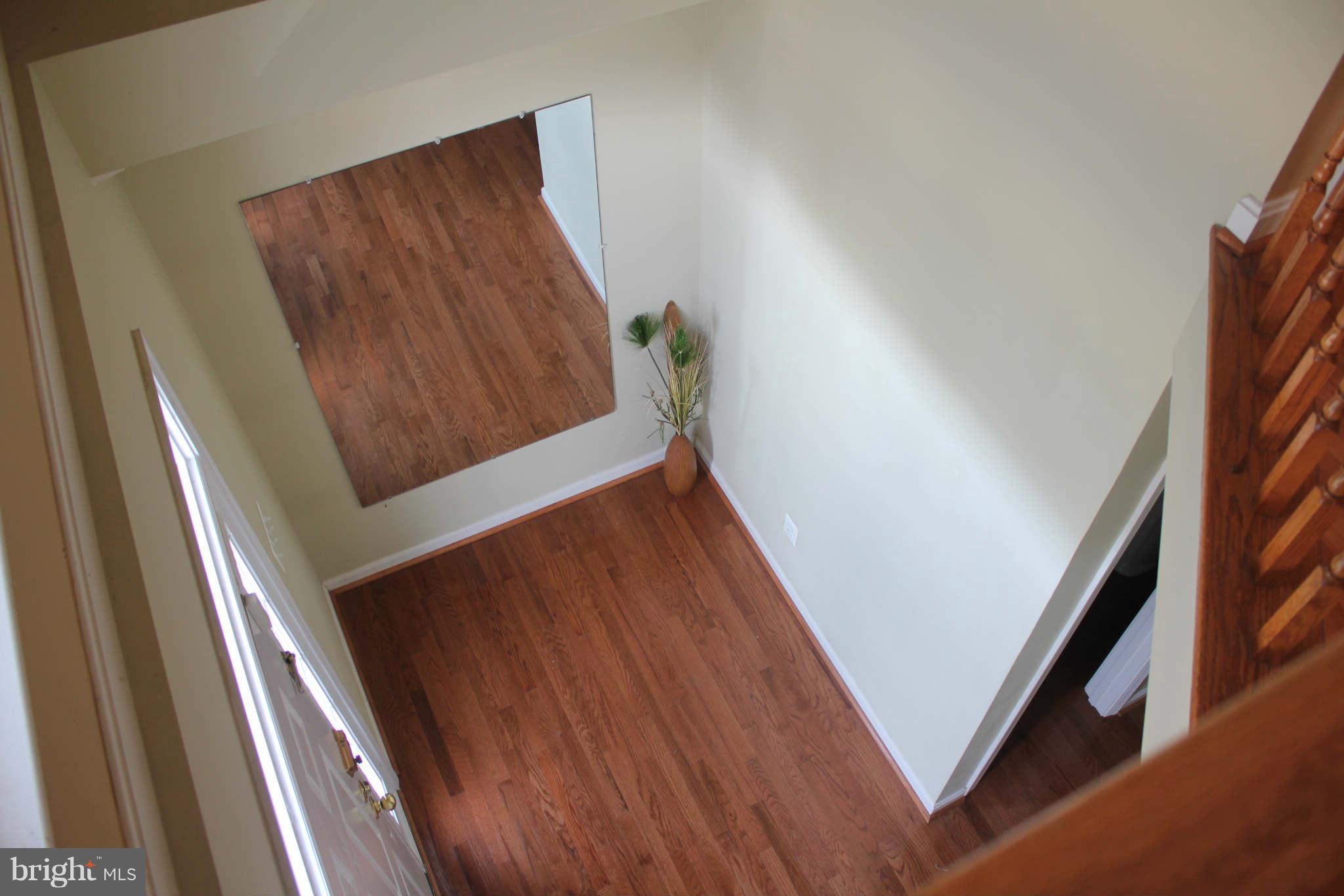 9056 Two Bays Road Lorton, VA 22079 - Photo 5 of 16 Interior (General)