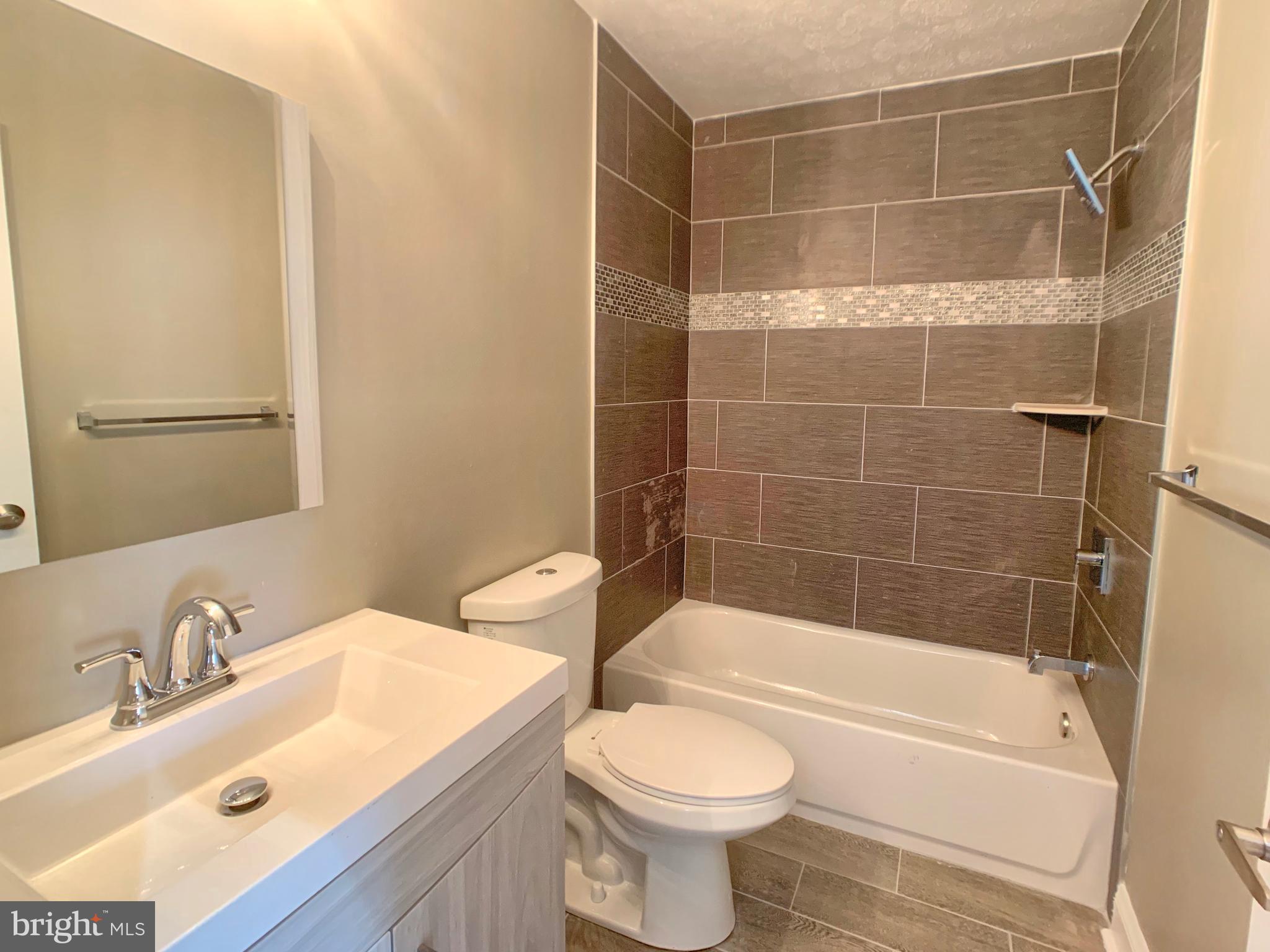 9807 Davison Road Middle River, MD 21220 - Photo 16 of 25