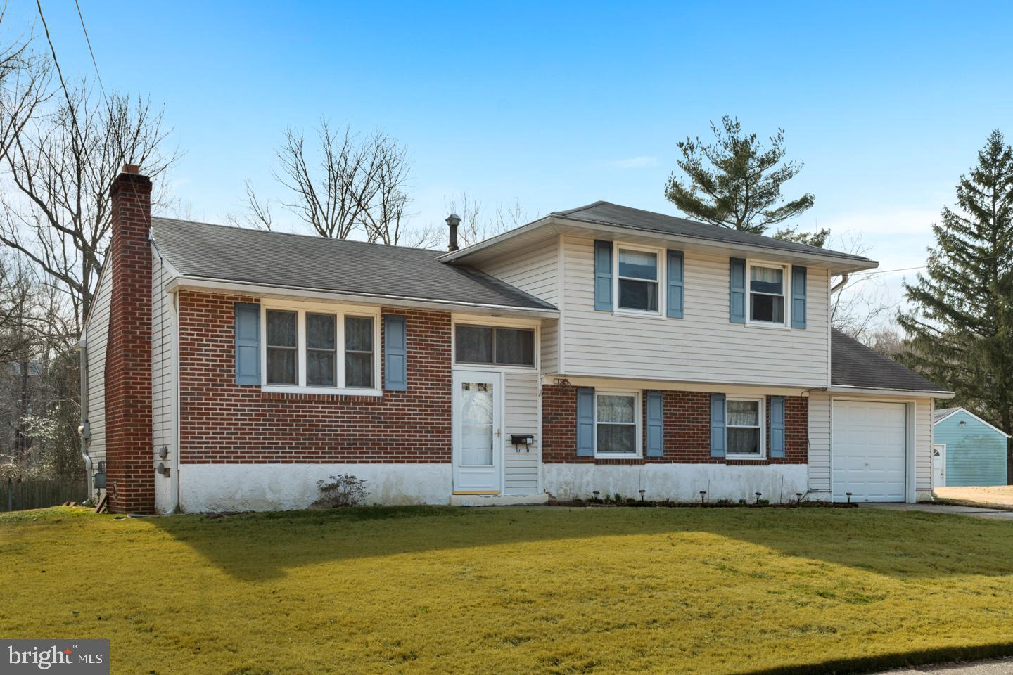 112 Hillside Road Stratford, NJ 08084 - Photo 2 of 24
