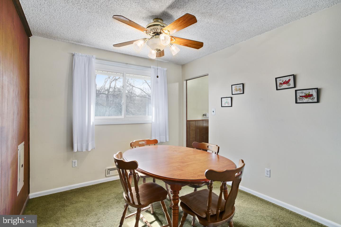 112 Hillside Road Stratford, NJ 08084 - Photo 6 of 24 Dining Room