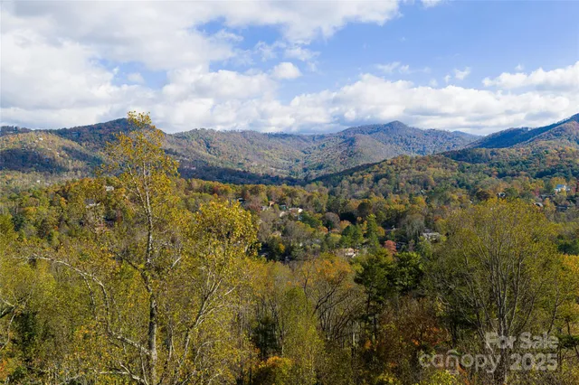 $393,000 | 33 Grovepoint Way, Asheville, NC 28804