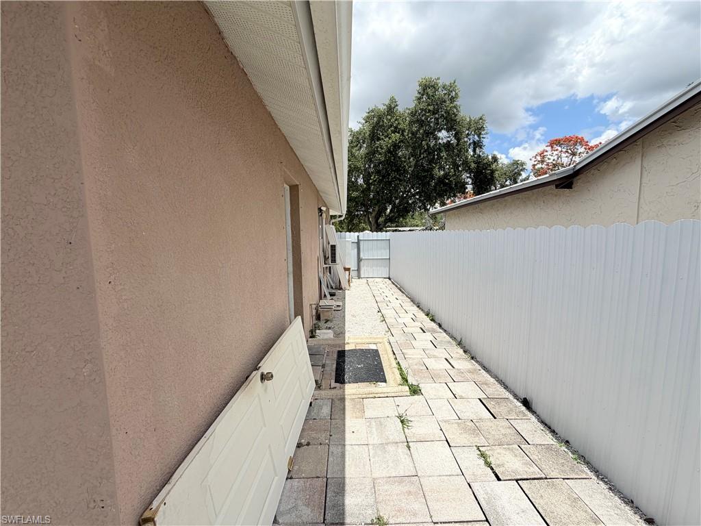3586 Seagrape Avenue Naples, FL 34104 - Photo 39 of 44