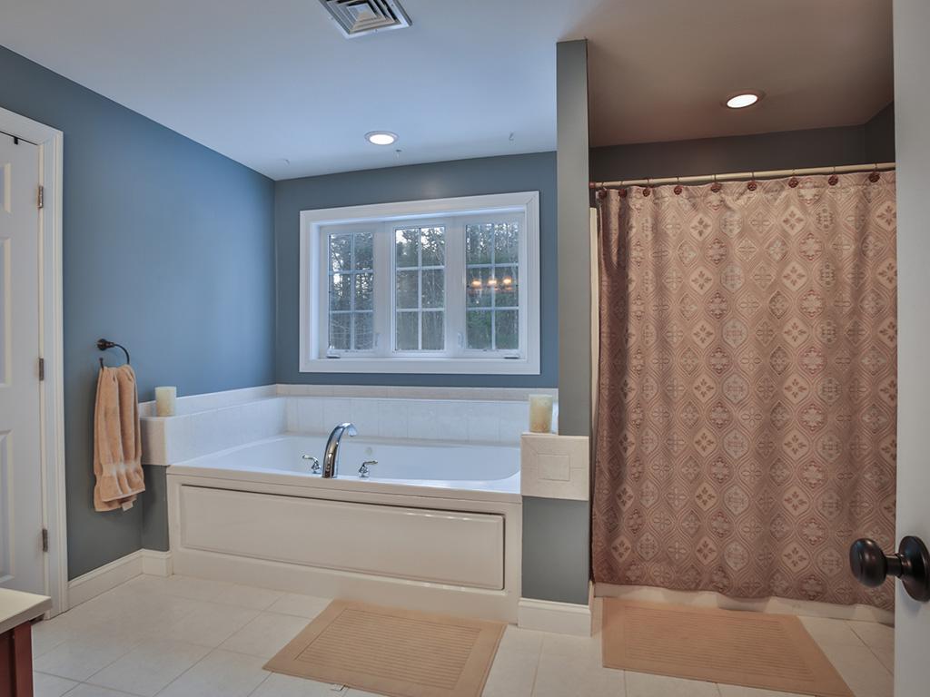 258 South Merrimack Road Hollis, NH 03049 - Photo 20 of 36