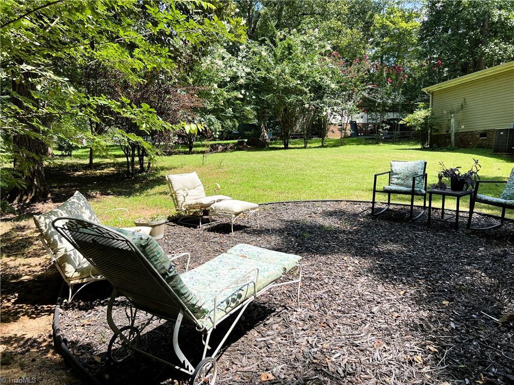 140 Falling Brook Road Stokesdale, NC 27357 - Photo 6 of 35 Gallery Image 6