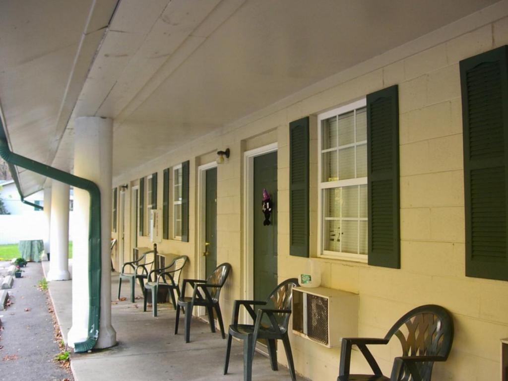 2020 Ridge Road Pigeon Forge, TN 37863 - Photo 13 of 17 Photo 13