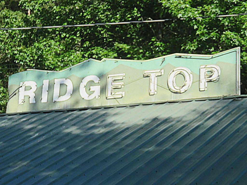 2020 Ridge Road Pigeon Forge, TN 37863 - Photo 2 of 17 Photo 2