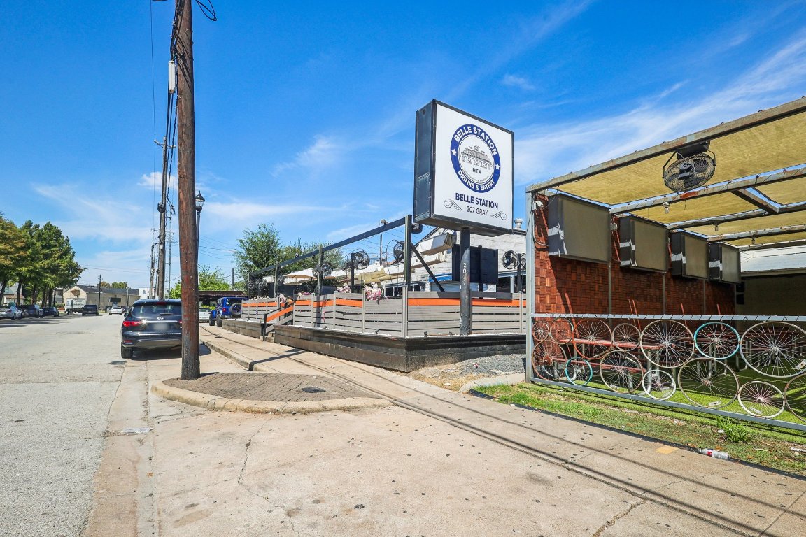 1106 Oneil Street Houston, TX 77019 - Photo 14 of 21