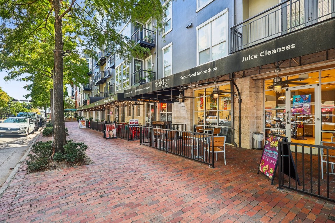 1106 Oneil Street Houston, TX 77019 - Photo 15 of 21