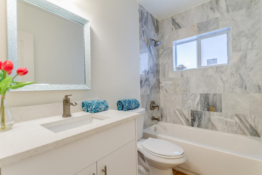 1037 Southwest 12th Avenue Boca Raton, FL 33486 - Photo 22 of 25 Second Bath