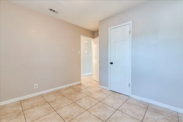 $1,495 | 2302 Tern Circle, Unit B, Austin, TX 78744