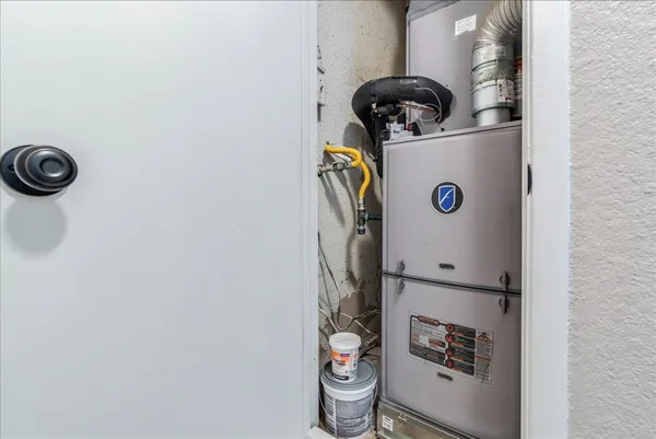 $1,495 | 2302 Tern Circle, Unit B, Austin, TX 78744