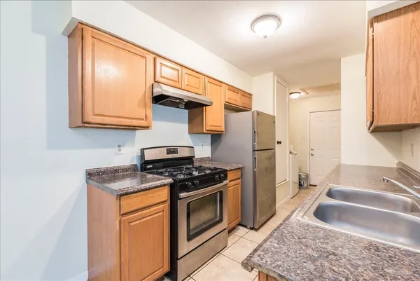 $1,495 | 2302 Tern Circle, Unit B, Austin, TX 78744